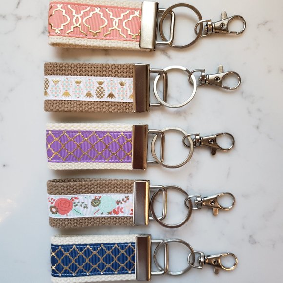 Set of 5 handmade Mini Key Fobs with Swivel Clips, womens Keychain - Picture 3 of 6